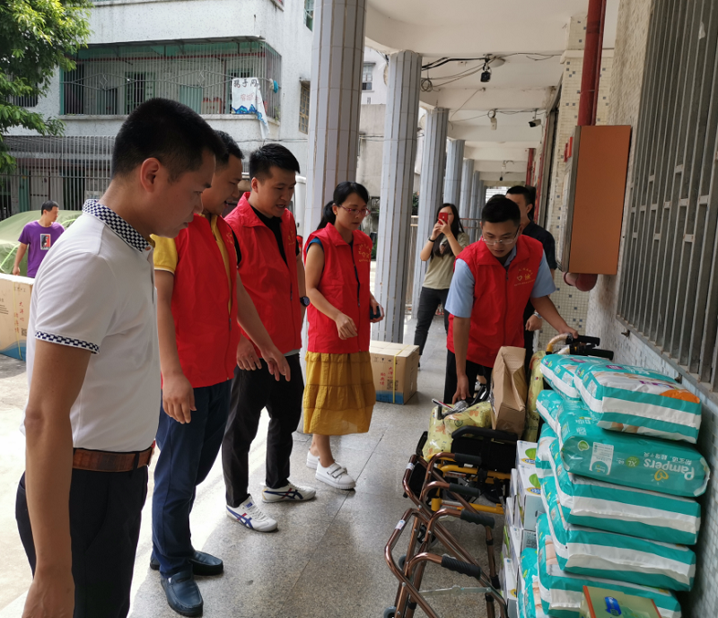 市政協主席陳澄民帶隊到榕城區看望慰問留守兒童和殘疾兒童(圖3)
