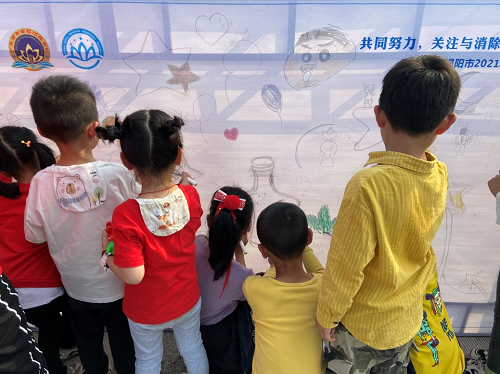 揭阳开展2021年世界孤独症关注日系列活动(图3)