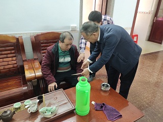 市残联理事长林小彭带队到普宁市埔楼村开展“我为群众办实事”主题党日活动(图4)