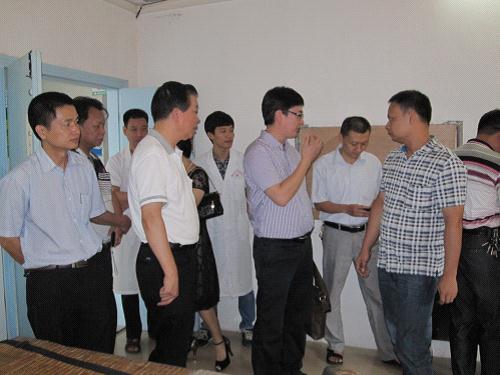 省残联康复部何康木部长带队莅揭督导“民生实事残疾人康复项目”工作(图1)